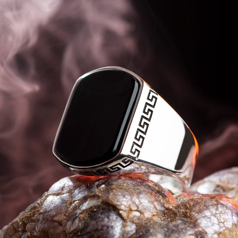 MODERN MOTIF BLACK ONYX RING